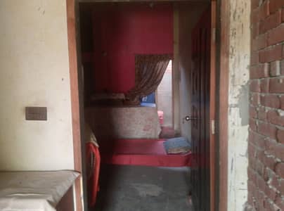 2 Marla 1.5 story house on sale near Ferozepur road and 200ft kahna nau Lahore