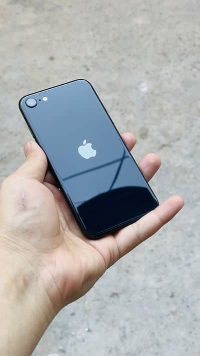 Iphone se (3) 2022 lush set exchange possible