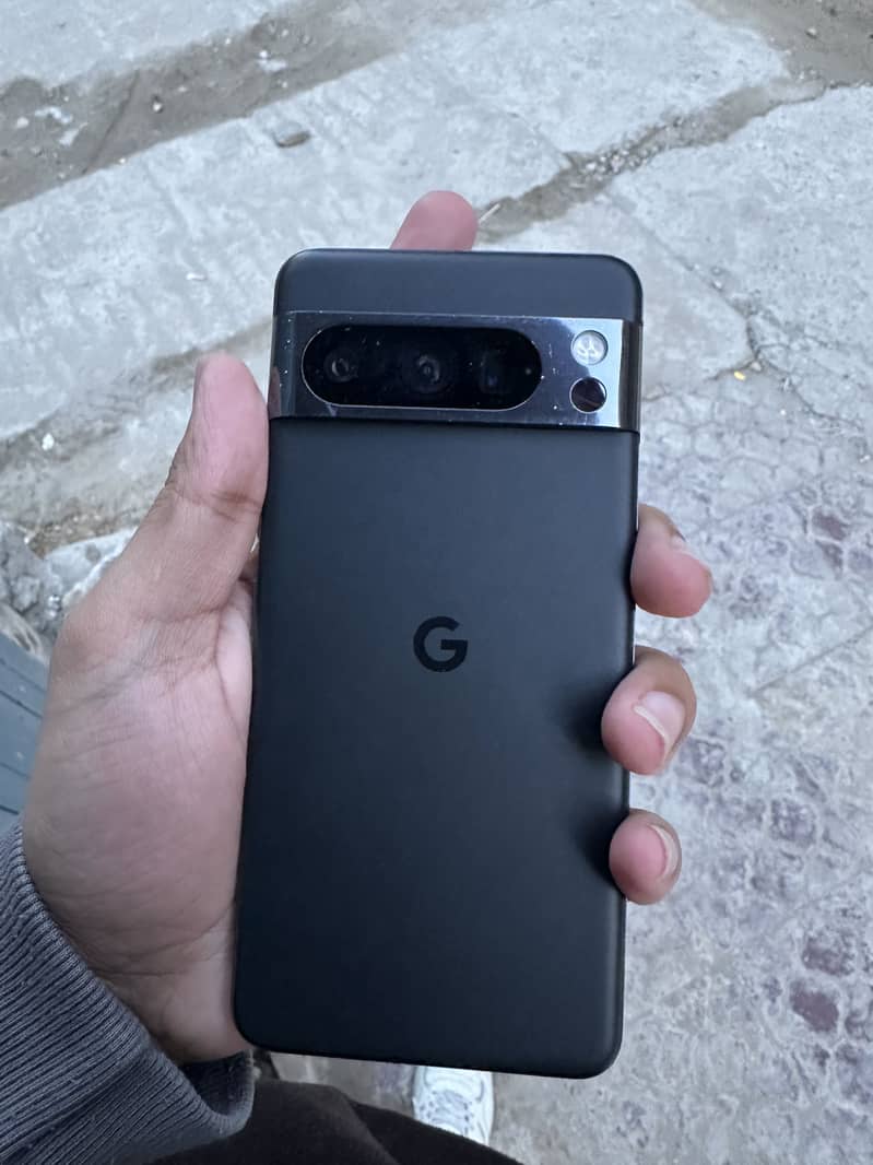 Google pixel 8 pro 2