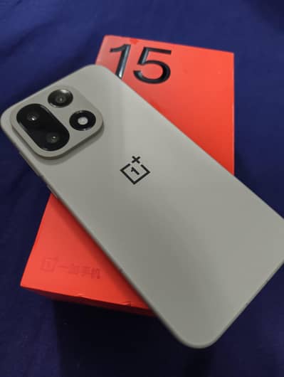 OnePlus 15 12/1Tb With Box