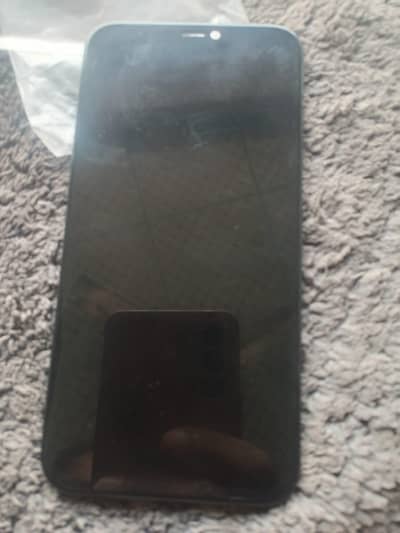 iphone 11  penal fro sal