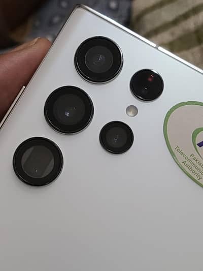 Samsung Galaxy s22 ultra official pta approved (corner dot)