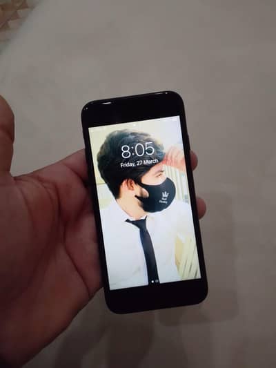 I Phone 7 (Urgent Sale)