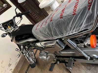 CG 125 spasal adeson