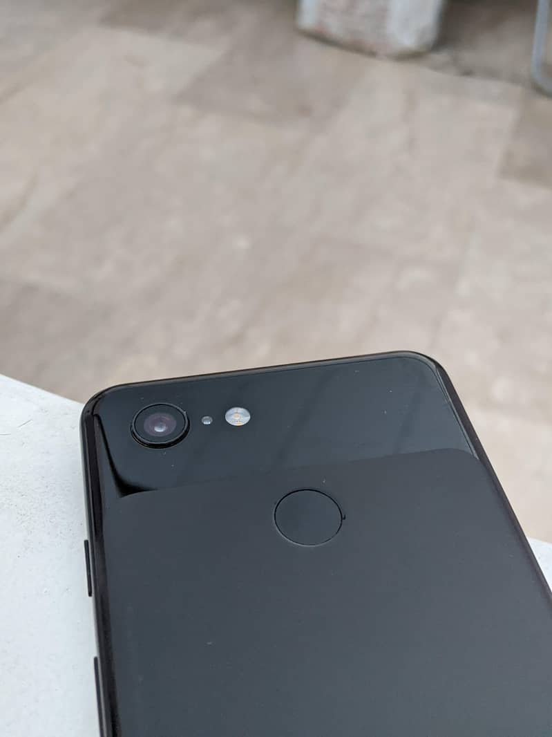 Google Pixel 3 0