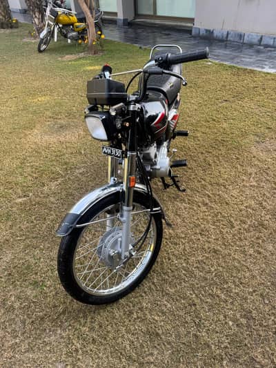 125 lush conditon urjent sale