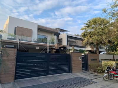 2-Kanal Used House Is Available For Sale In DHA Phase 1 With Full Basement Pool And Home Theatre,