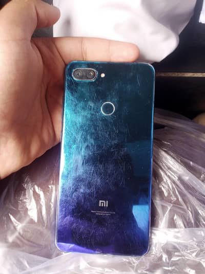 MI 8 lite 6/64 good phone
