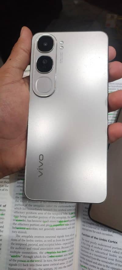 vivo Y200