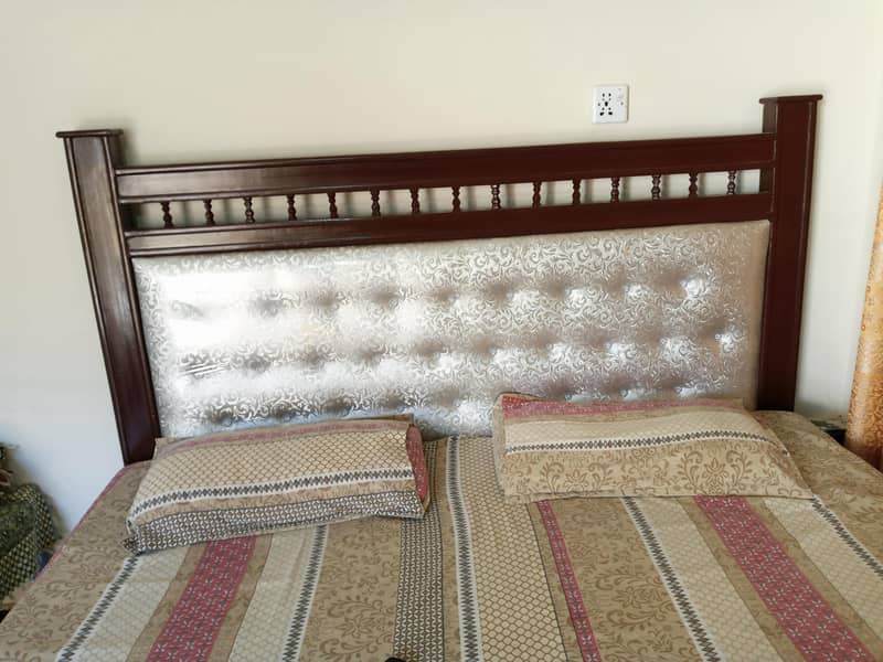 king bed 2