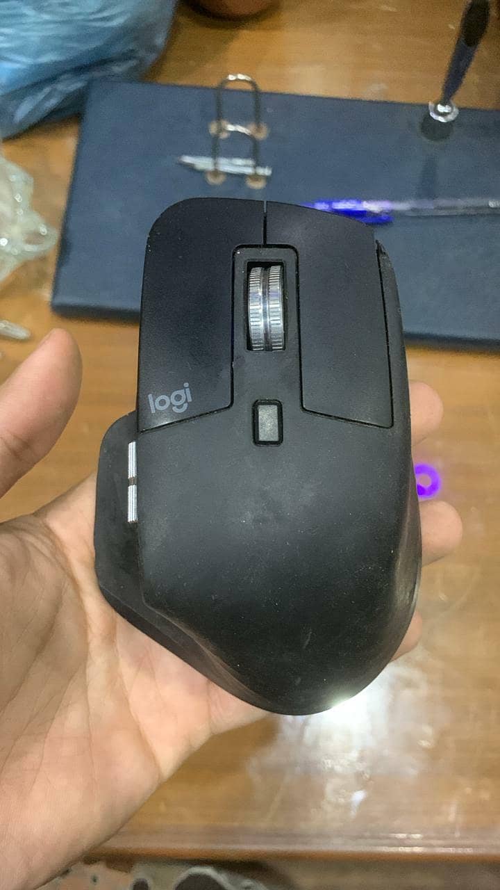 logitech mx master 3 mouse 2