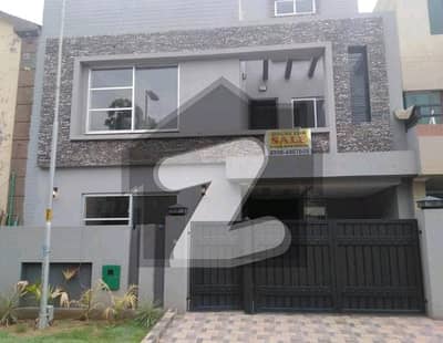 5 Marla New Out Class House For Sale In BB Block Sector D Bahria Town