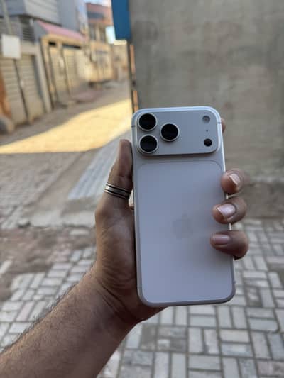 Urgent sale only serious buyers Contact my whatsapp no: 03000199968