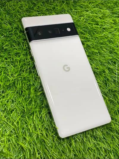 Google Pixel 6 Pro 12GB / 128GB – 10/10 Condition – Waterpack Charger