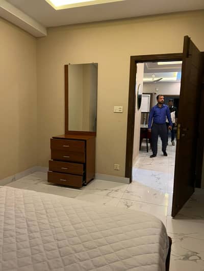 2 BED FLAT FOR SALE IN RIVER GARDEN WITH LIFT