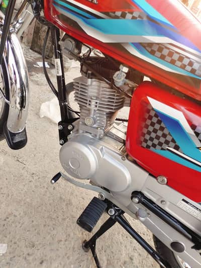honda 125cc argent sal