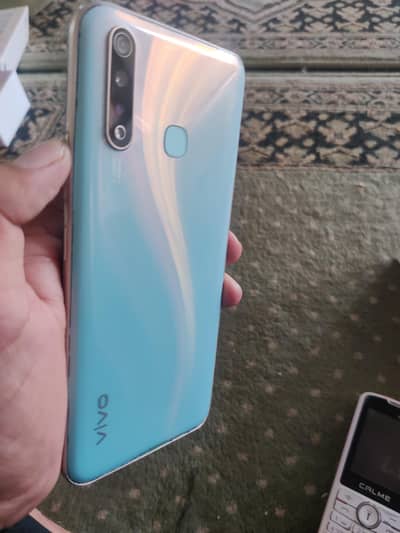 vivo.  y19 . . 8/256