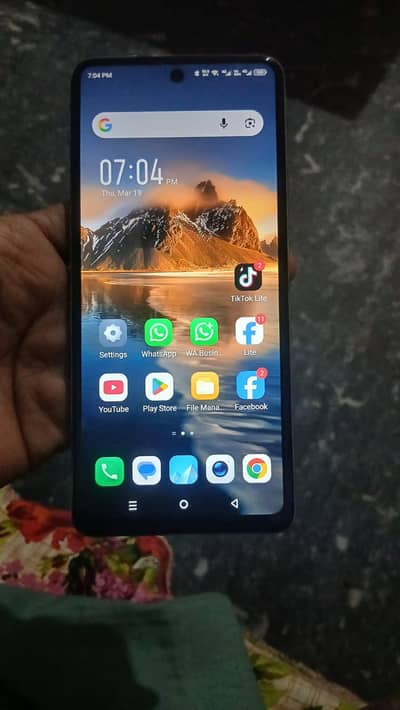 infinix Hot 40 8+8 256  box nahi ha