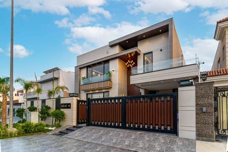 PHASE 6 1-KANAL BRAND NEW FULL BASEMENT FULLY FURNISHED BUNGALOW WITH 6 BEDROOMS IS AVAILABLE FOR SALE.