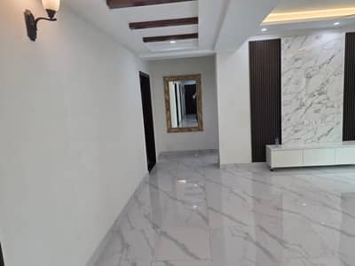 10 Marla New Design 3 Bedrooms Flat For Rent.