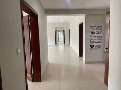 10 Marla New Design 3 Bedrooms Flat For Rent.