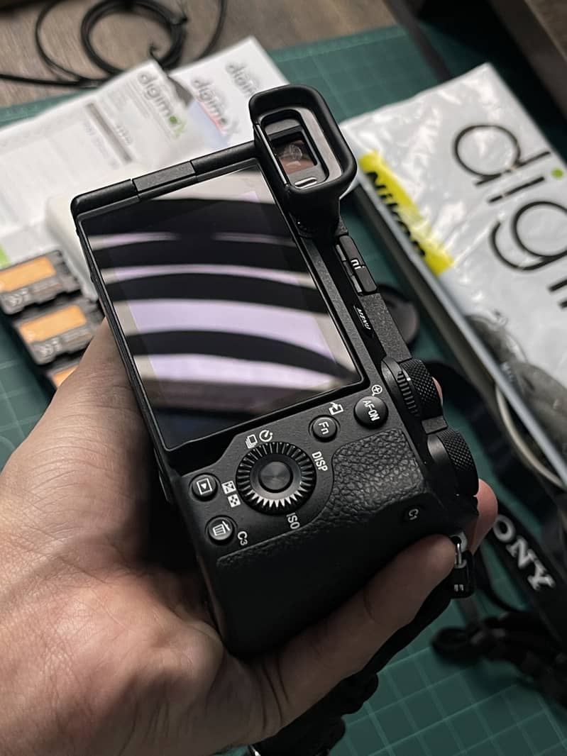 Sony A6700 complete kit 1