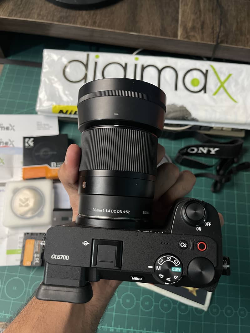 Sony A6700 complete kit 5