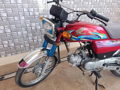 CD 70 Fresh Condition Urgent Sale 2024 Model