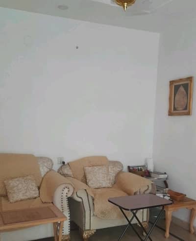 Spacious House Is Available For Sale In Ideal Location Of Cavalry Extension