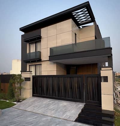 10 Marla House for Sale DHA Phase 7, Block Y | Prime Location