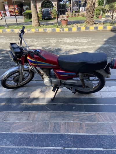 Cg 125 2004 model red ( old model )