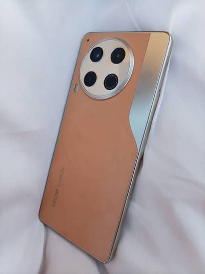 Tenco camon 30 8+8/256