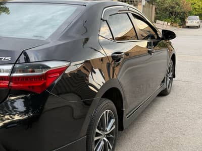 Toyota corolla Altis 1.6 X In Brand new Condition