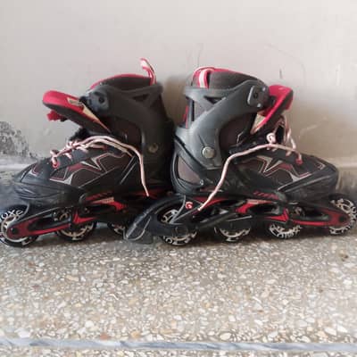 kids hel shoes bas Kuch Dan use m hai bilkul new fresh hai shoes