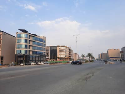 DHA PHASE 8 BROADWAY COMMERCIAL 4 MARLA FLOOR