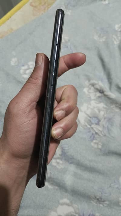 oppo F-17 pro available for sale