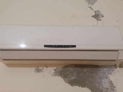 Gree 1.5 Ton AC for Sale – Working Perfectly