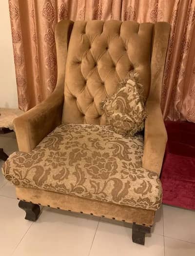 single sofa and three seater sofa