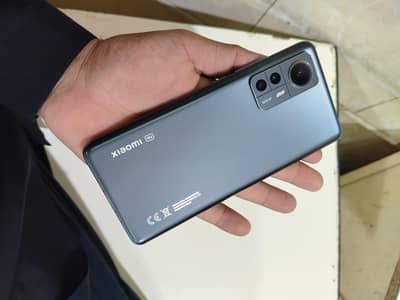 Xiaomi 12 5g 8gb 256gb single sim pta approved with original 67w charg