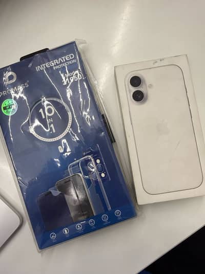 Iphone 17 Box Pack 256GB Dual ESim with Cover