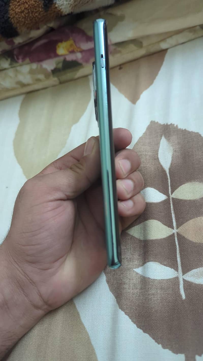 One Plus Ace 2 Pro 3