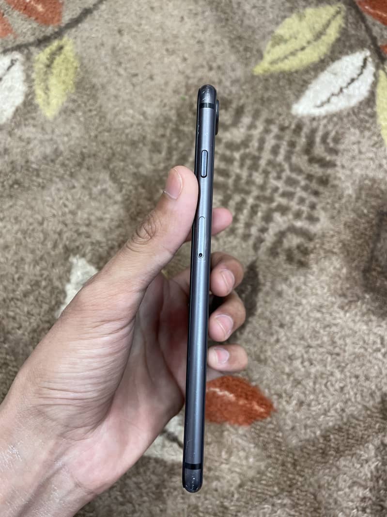 iPhone 8 Plus 4