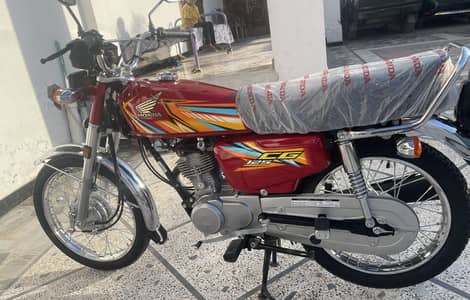 Honda CG125 WhatsApp 03318641786