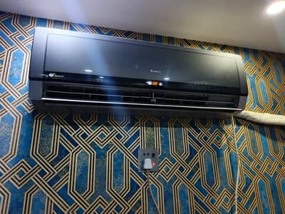 Gree 1 Ton Inverter Split AC – Excellent Working Condition