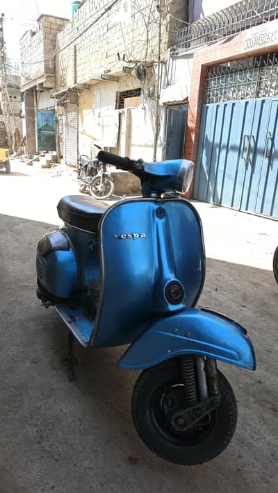 Vespa Super 150