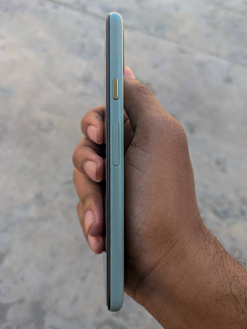 Google Pixel 5 2