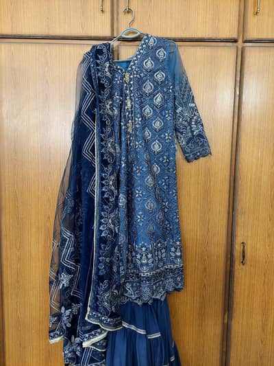 Embrozia Sharara suit