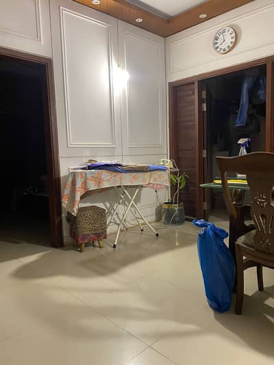 Spacious Prime Location 1250 Square Feet Flat Available For sale In Saddar