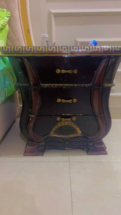 dressing table wd 2 side tables