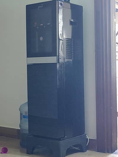 homage dispensar black